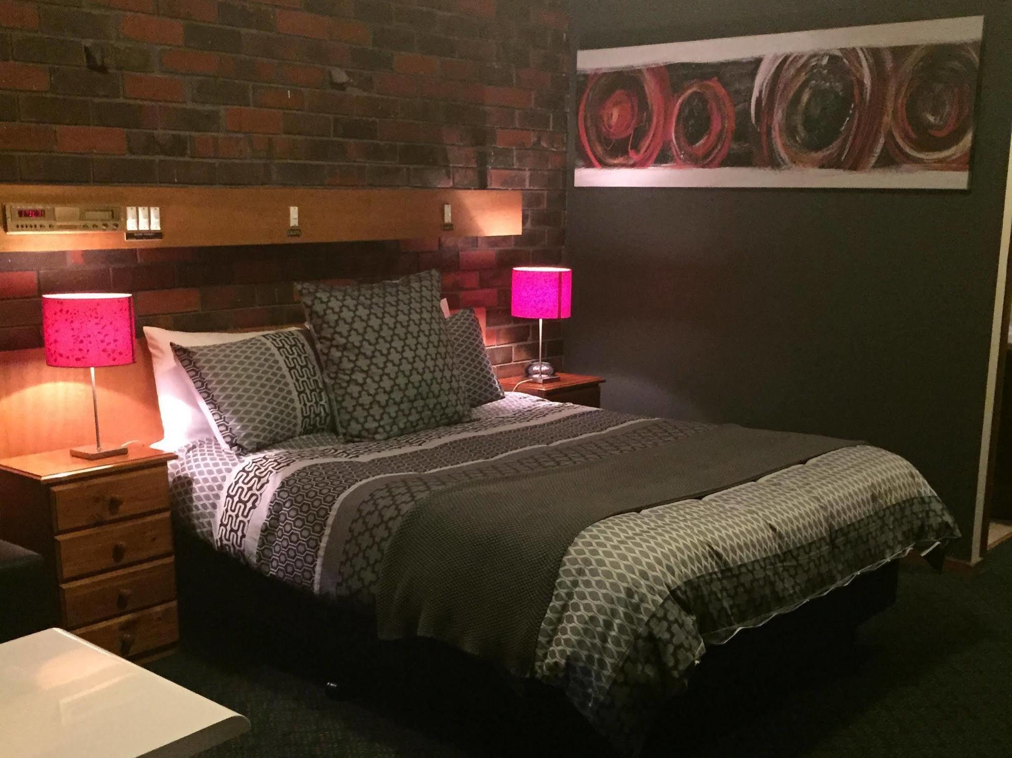 Wentworth Club Motel 외부 사진